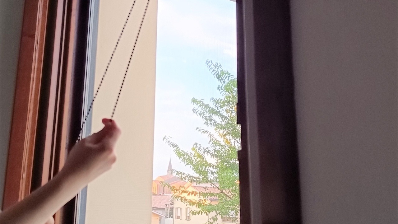 Zanzariere Verticali Avvolgibili a Catena
